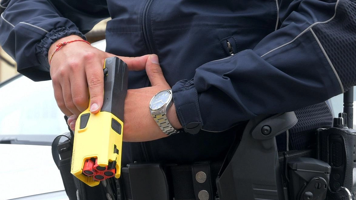 Tolto il taser, arriva il laccio. Lazo in dotazione alla Locale: immobilizza senza fare danni