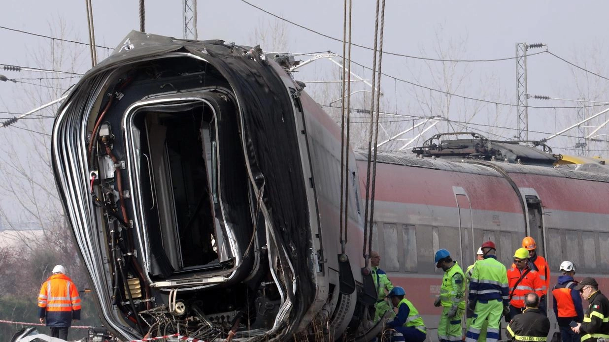 Il Frecciarossa 9595 Milano-Salerno deragliato il 6 febbraio di cinque anni fa all’altezza di Livraga