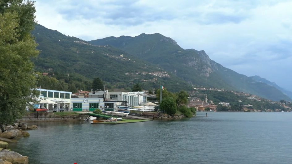 Lago d'Iseo, ondata di maltempo anche a Lovere (Frame video Local Team)