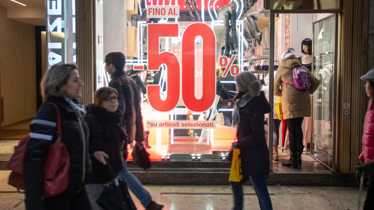 Tutto pronto per la "grande abbuffata" nelle strade più commerciali di Milano