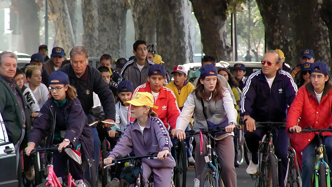 Dieci chilometri in bici tra Parabiago e Nerviano con BICIcliAMO Natale. Domenica, le due città si uniscono per celebrare...