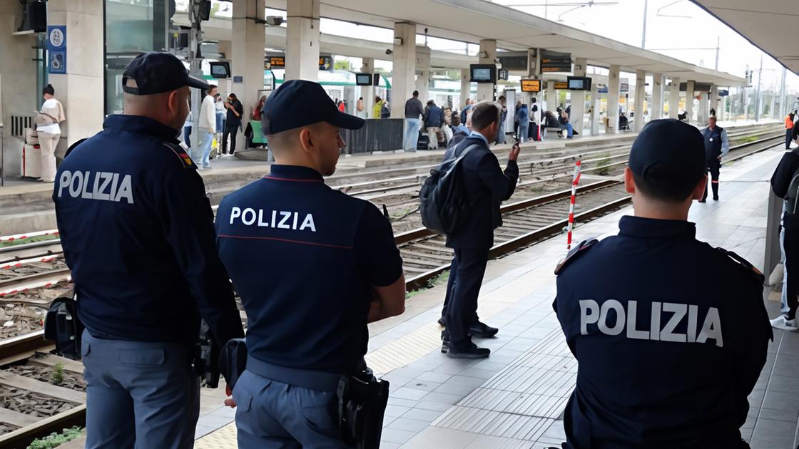 Rapine in treno. Tre vittime di gang giovanili