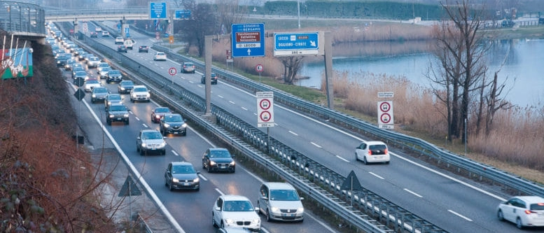 Superstrada 36 bloccata in direzione Lecco per un incidente a Suello