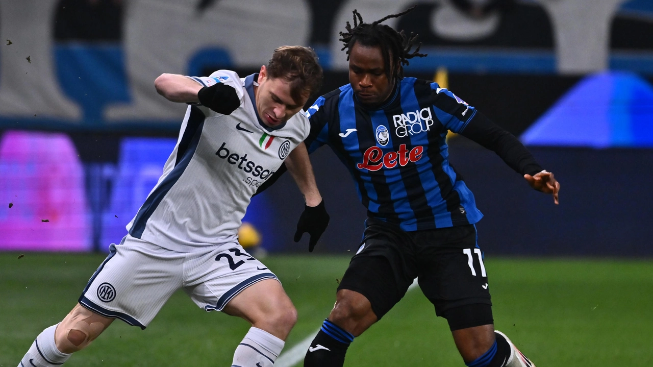 Ademola Lookman con la maglia dell'Atalanta