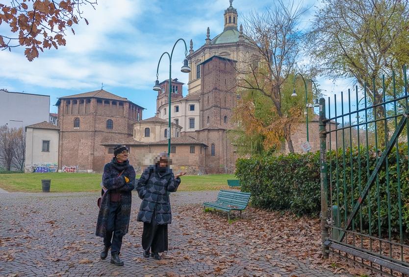 Le storie di piazza Vetra: “Ieri streghe e briganti. Oggi studenti e turisti”