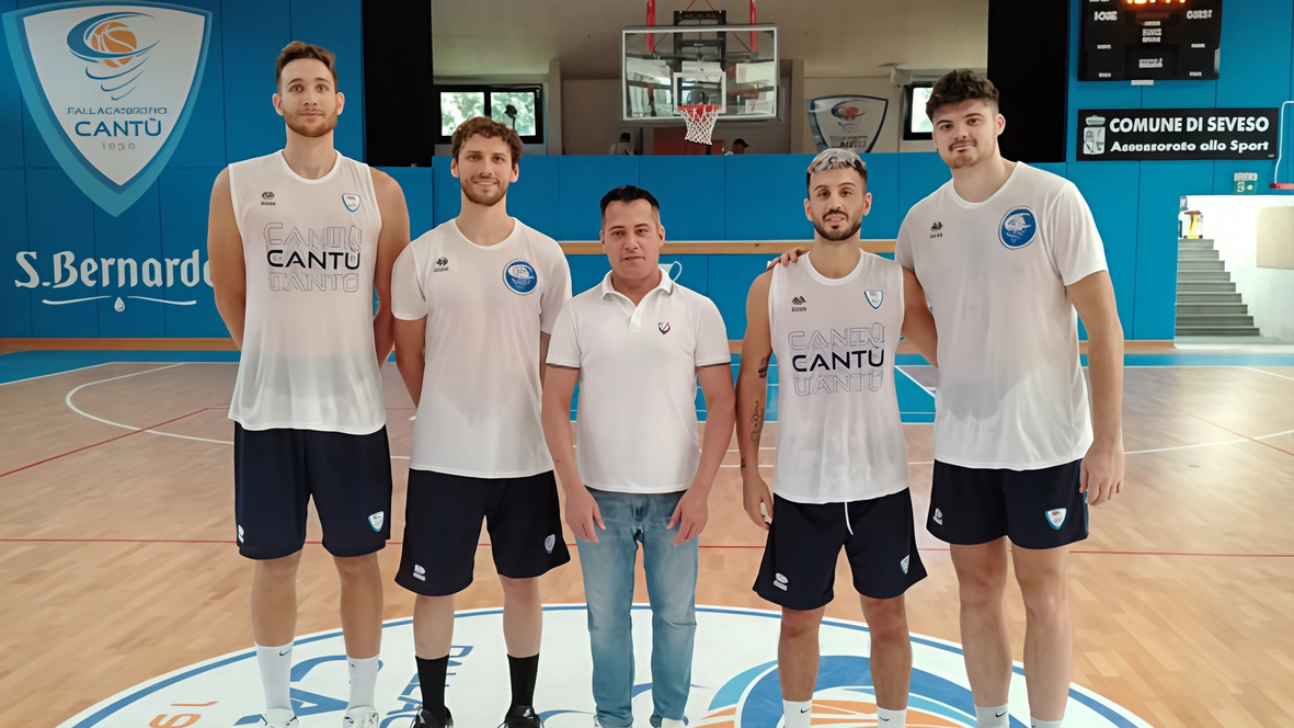 Il PalaPrealpi a Seveso diventa il quartier generale della Pallacanestro Cantù per la preparazione estiva e la nuova stagione di A2. La squadra si allena con miglioramenti nella struttura e sostegno dell'Amministrazione locale. Amichevoli e ritiro a Livigno anticipano il Trofeo degli Angeli il 15 settembre, con incasso devoluto in beneficenza.