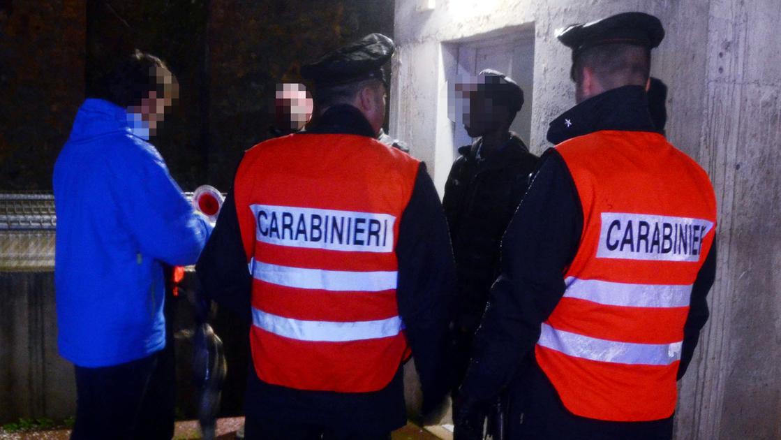 Valmadrera, 16enne rapinato nel parchetto sotto casa