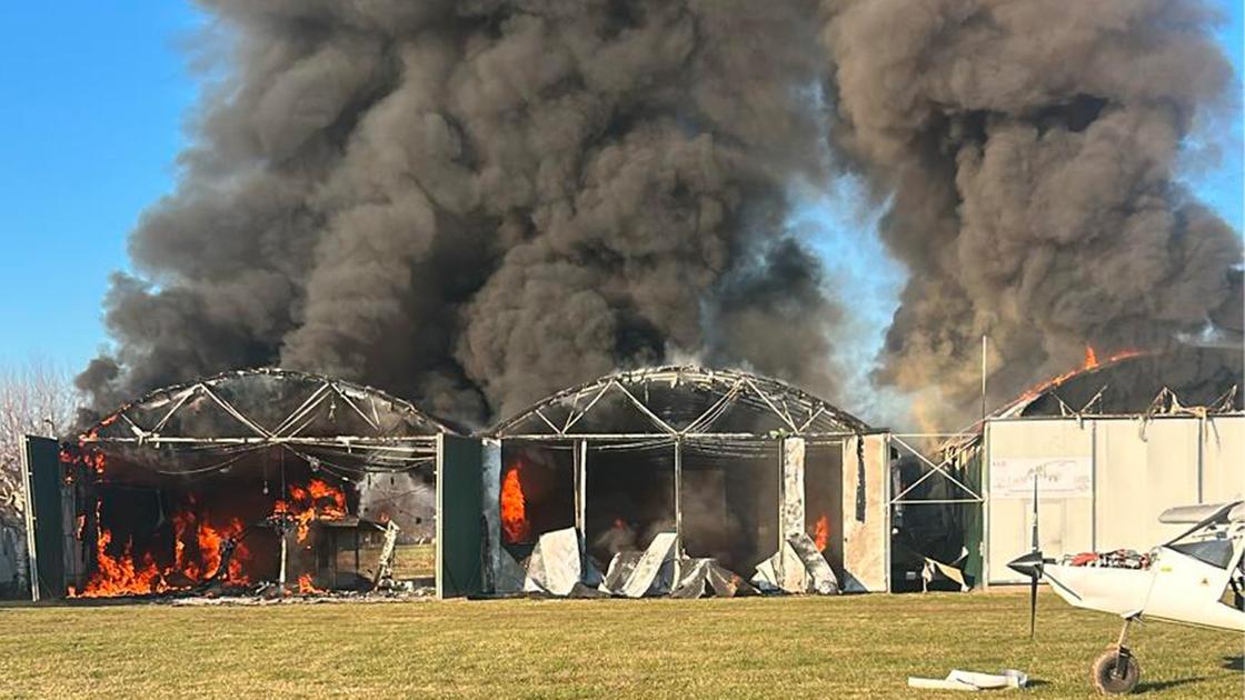 Ritorno al campo volo bruciato di Cogliate, si attende ancora il via libera per demolire gli hangar e ripulire l’area