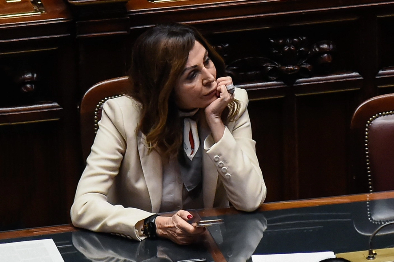 Daniela Santanché, alla Camera discussione generale sulla mozione di sfiducia