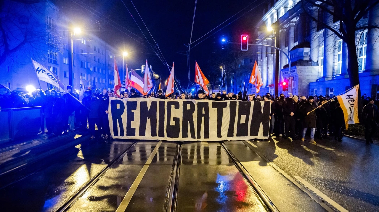 Una manifestazione dell'estrema destra a favore della remigrazione