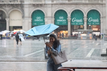 Previsioni meteo a Milano e in Lombardia: tornano i temporali, anche forti. Allerta meteo arancione sulla regione