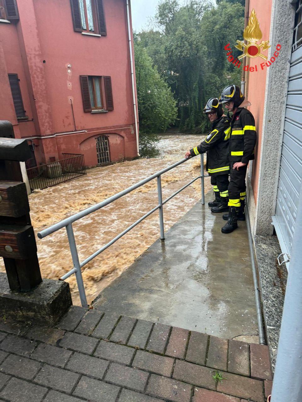 Maltempo a Monza, allagamenti e centro storico a rischio: oltre 30 interventi dei Vigili del fuoco