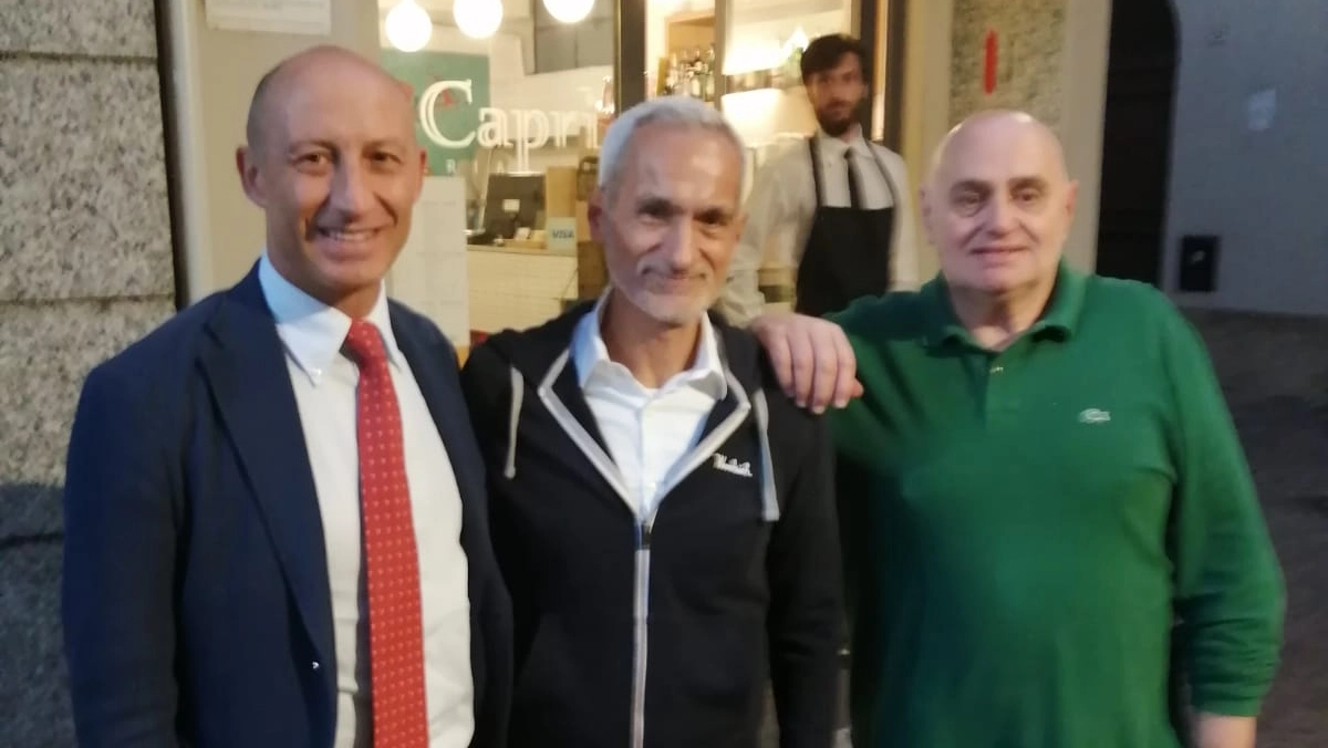 Angelo Imperato con i sindaci Mauro Gattinoni (Lecco) e Dante De Capitani (Pescate)