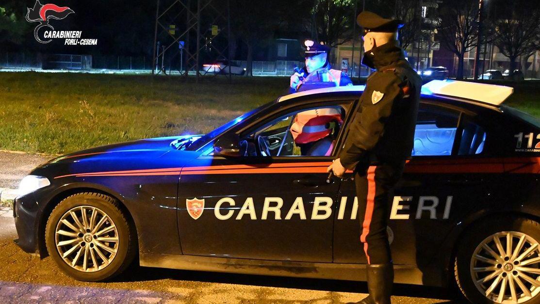 Assalto notturno al bancomat. Scatta il sistema d’allarme. Banda di ladri costretta a fuggire