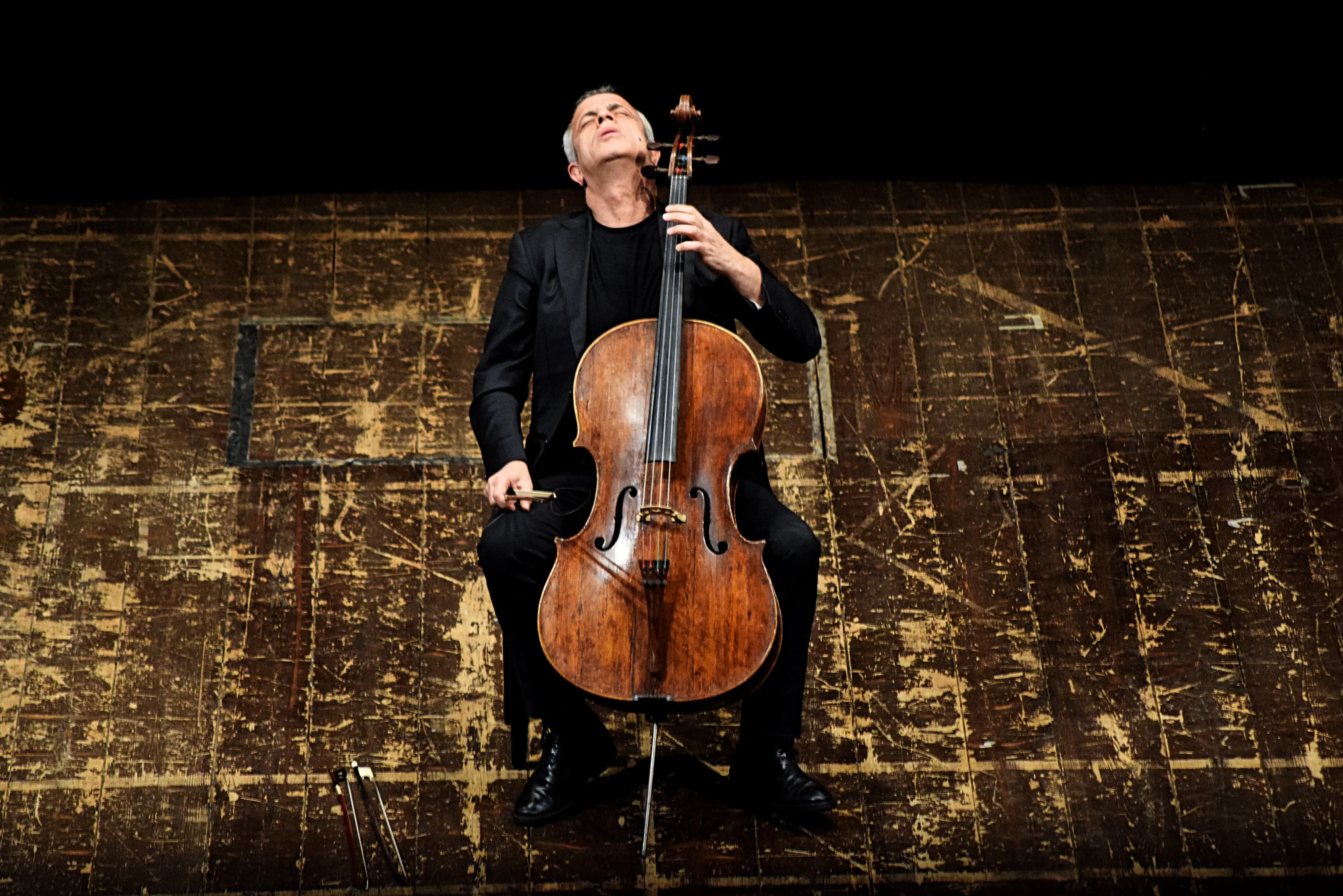 Giovanni Sollima torna a Milano: Haydn, la Scala, il violoncello