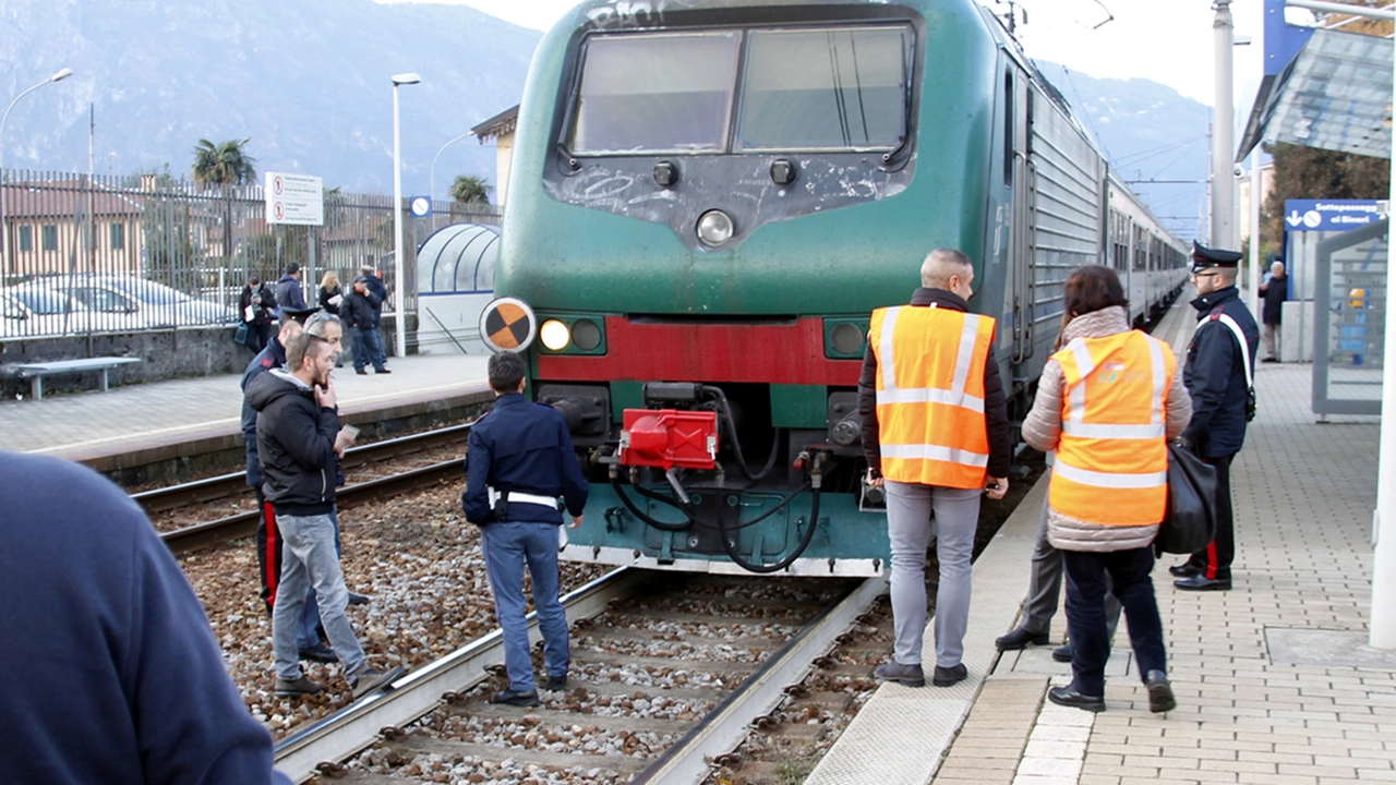 L'indagine finalizzata a comprendere la dinamica dell'incidente è affidata alla Polizia ferroviaria