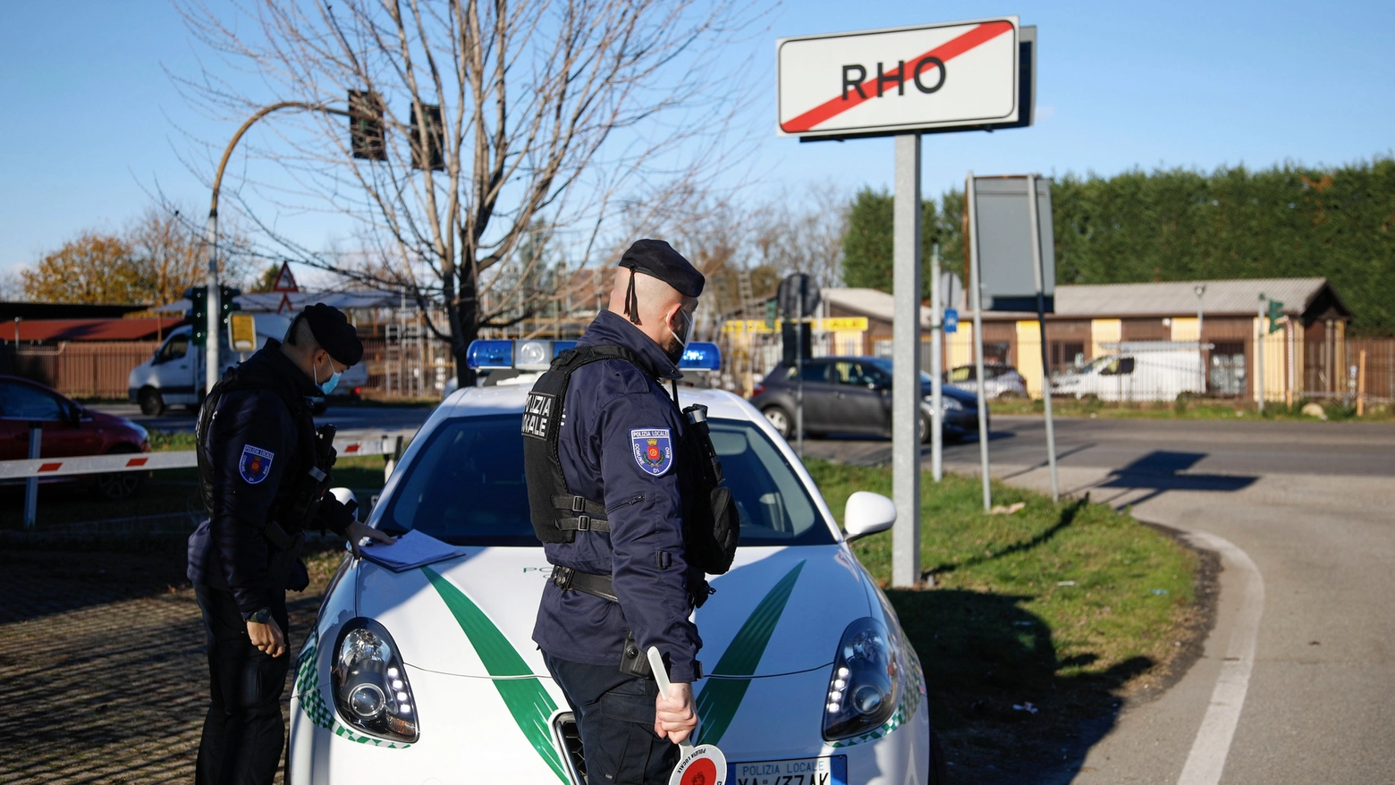 Polizia locale a Rho (Foto d'archivio)