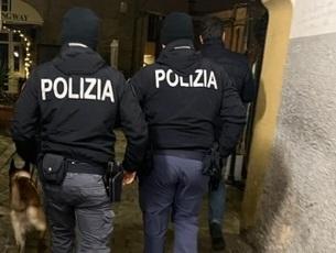 Furti a raffica nei negozi di telefonia: arrestato dopo 6 anni il ladro seriale