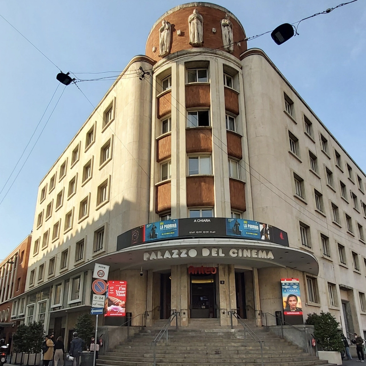 Palazzo del Cinema Anteo, a Milano