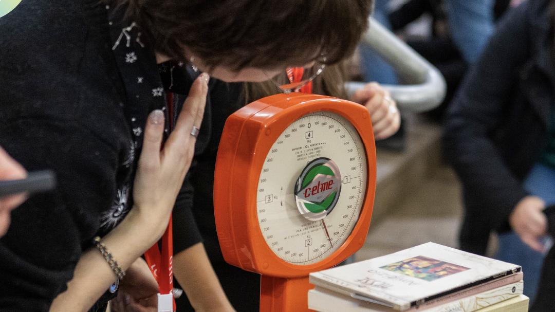 A Milano torna Librokilo. Come funziona l’evento che salva i libri dal macero (e regala chicche introvabili)