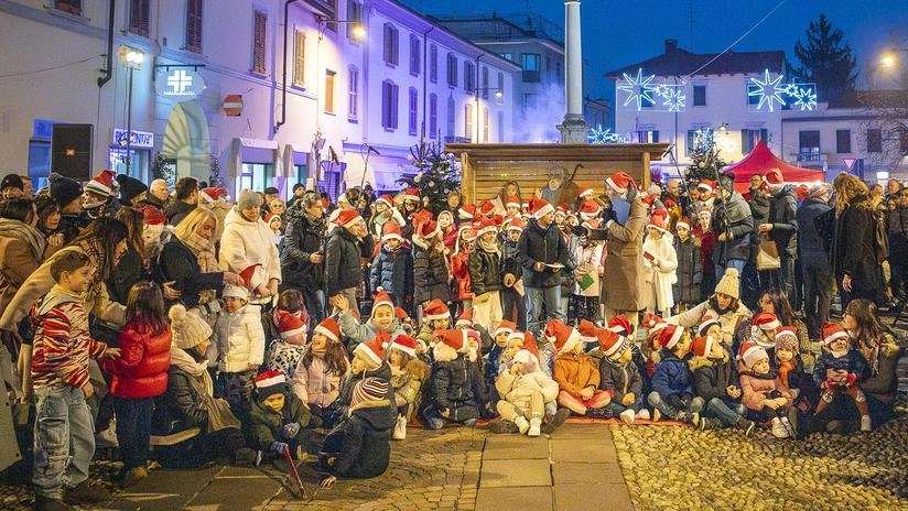 Per i bambini allestiti il villaggio e l’ufficio postale di Babbo Natale