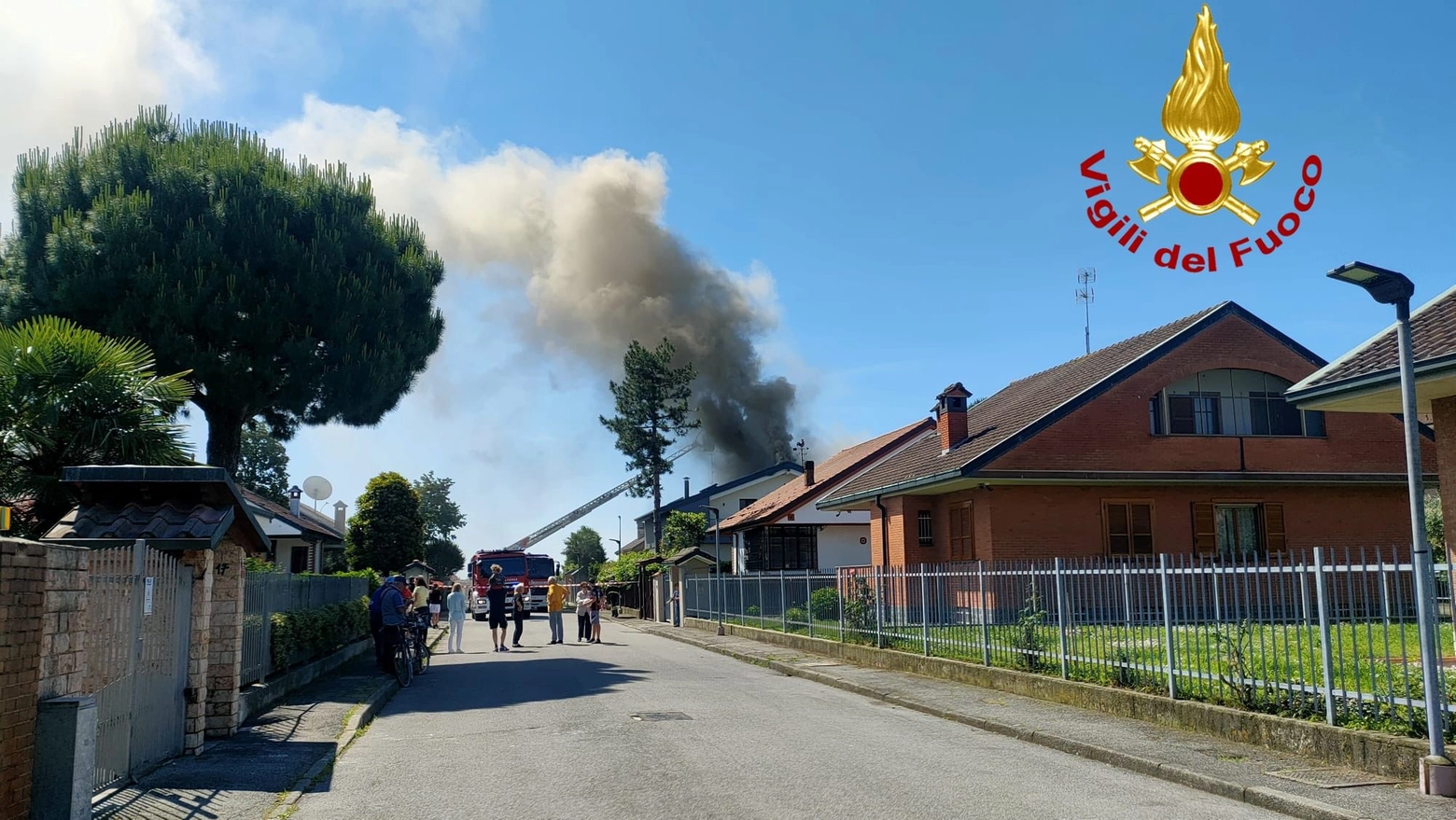 Incendio in una villetta a San Giuliano Milanese