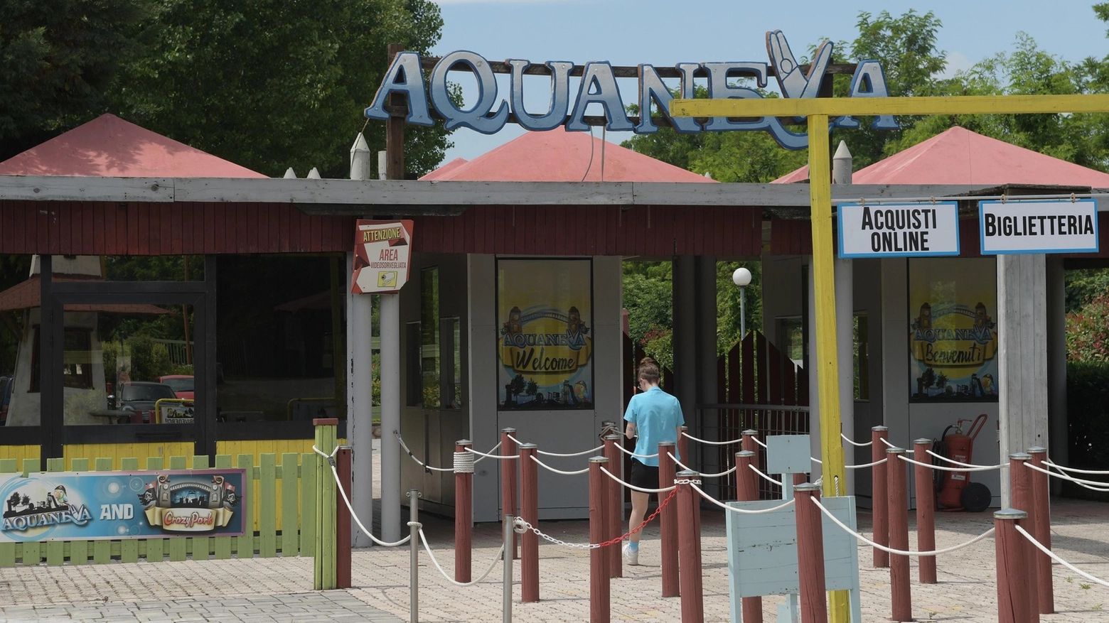 L'ingresso del parco acquatico Aquaneva di Inzagno