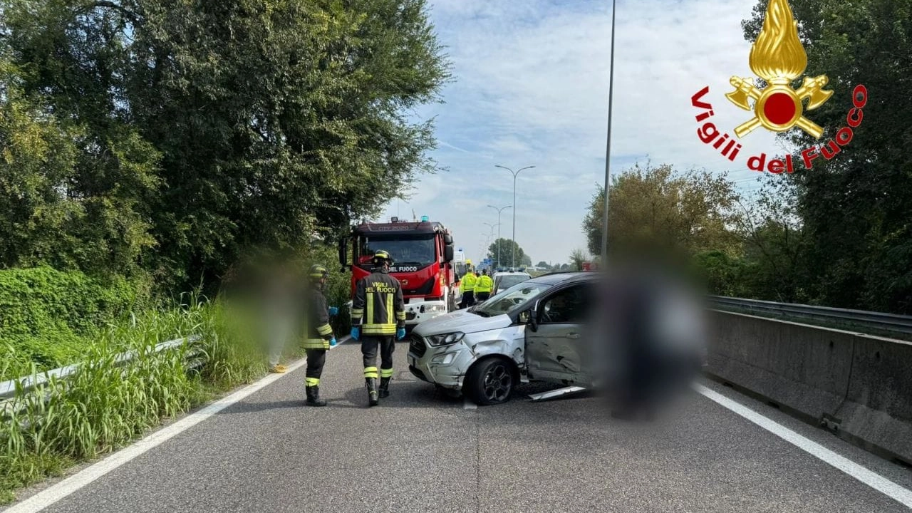 L'incidente ha coinvolto due mezzi