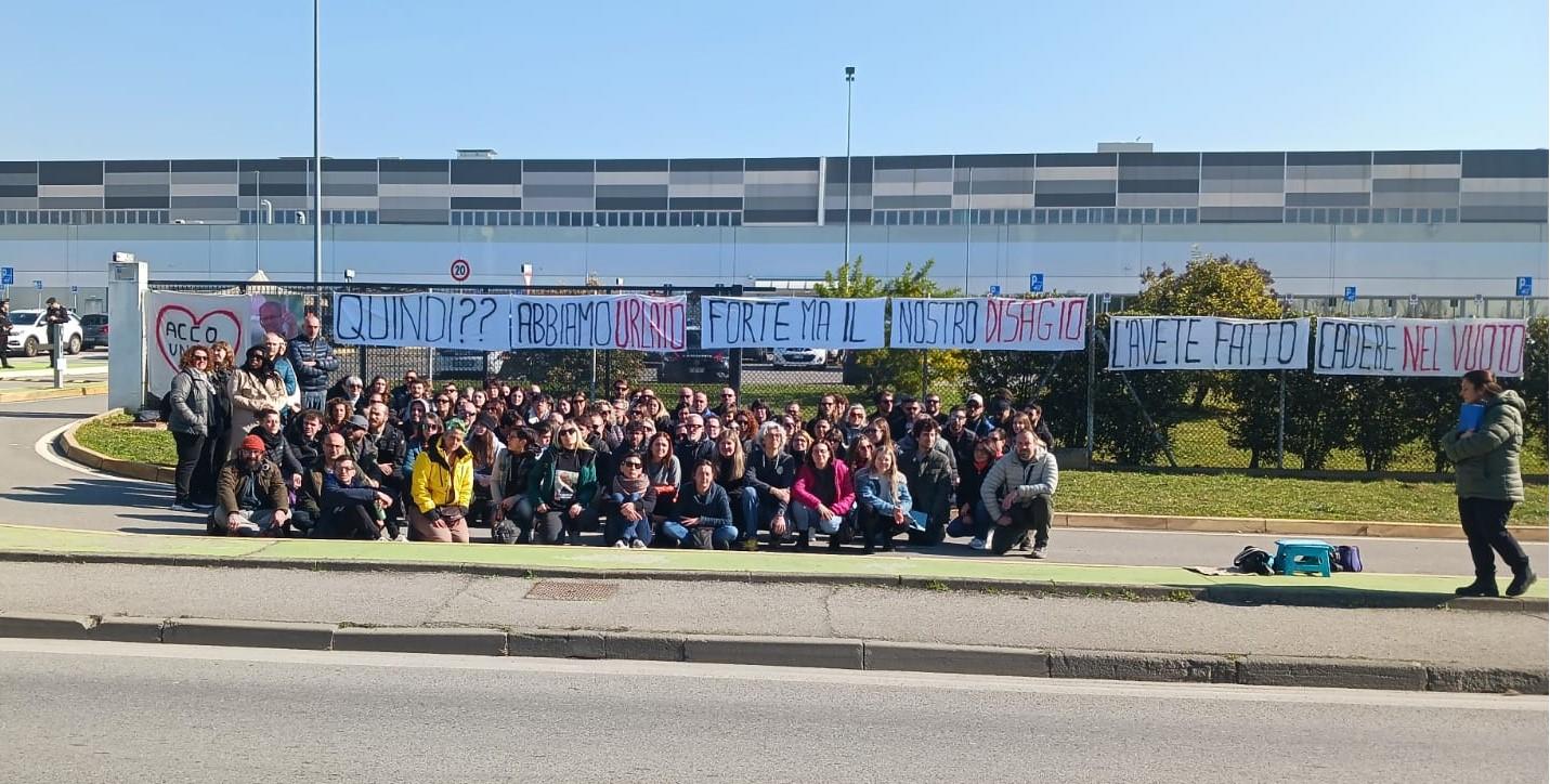 Basiano, sciopero alla Decathlon: “Difficile lavorare in questo clima”