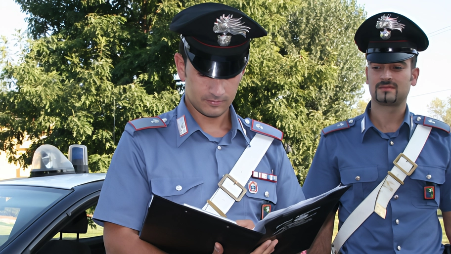 Ladri irrompono in cascina. Poi tornano i proprietari e fingono di essere carabinieri