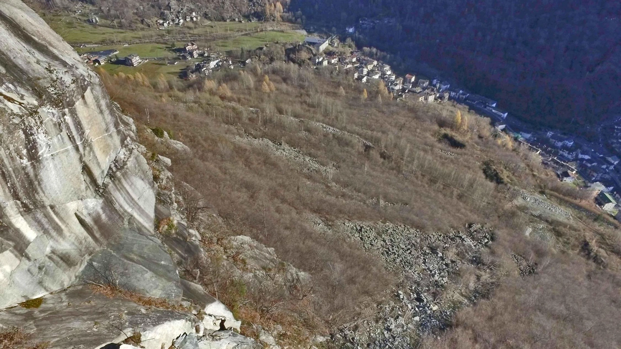 La frazione di Cataeggio, minacciata dallo Scaiun, è zona rossa. Taeggi: c’è preoccupazione