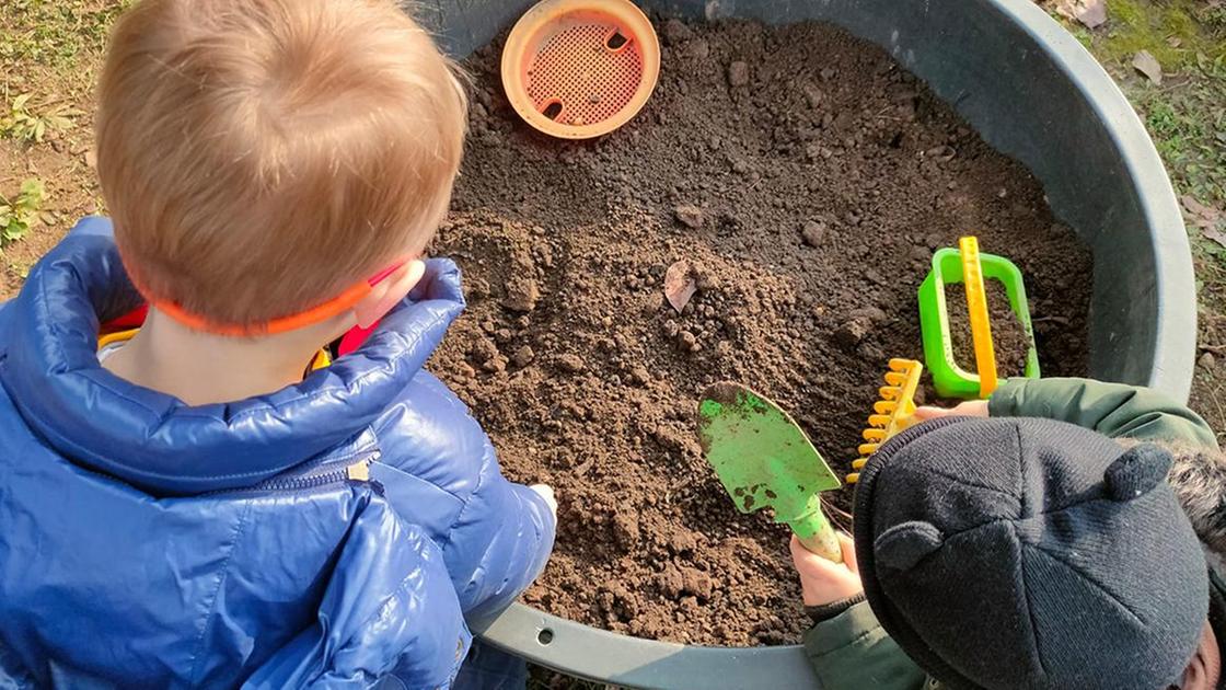 Dalle attività del doposcuola al “giardino delle mamme”. Il successo del progetto “Maps”