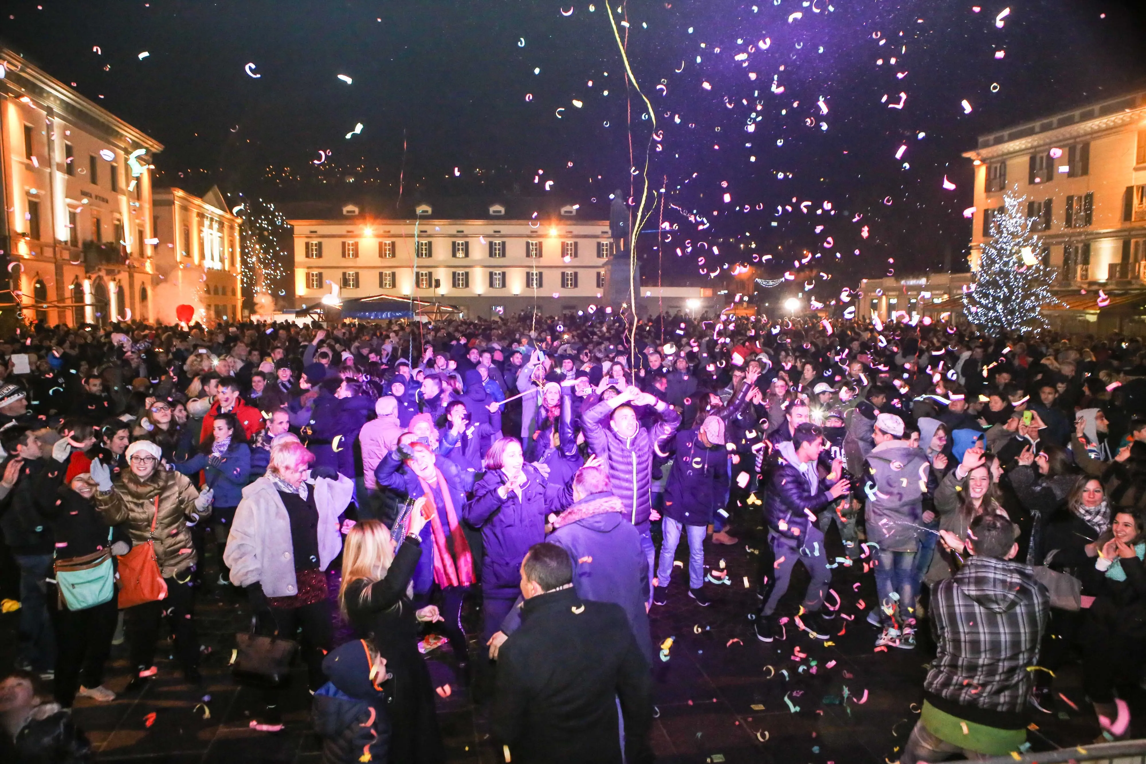 Capodanno 2025, concerti e feste in piazza in Lombardia: dove e orari