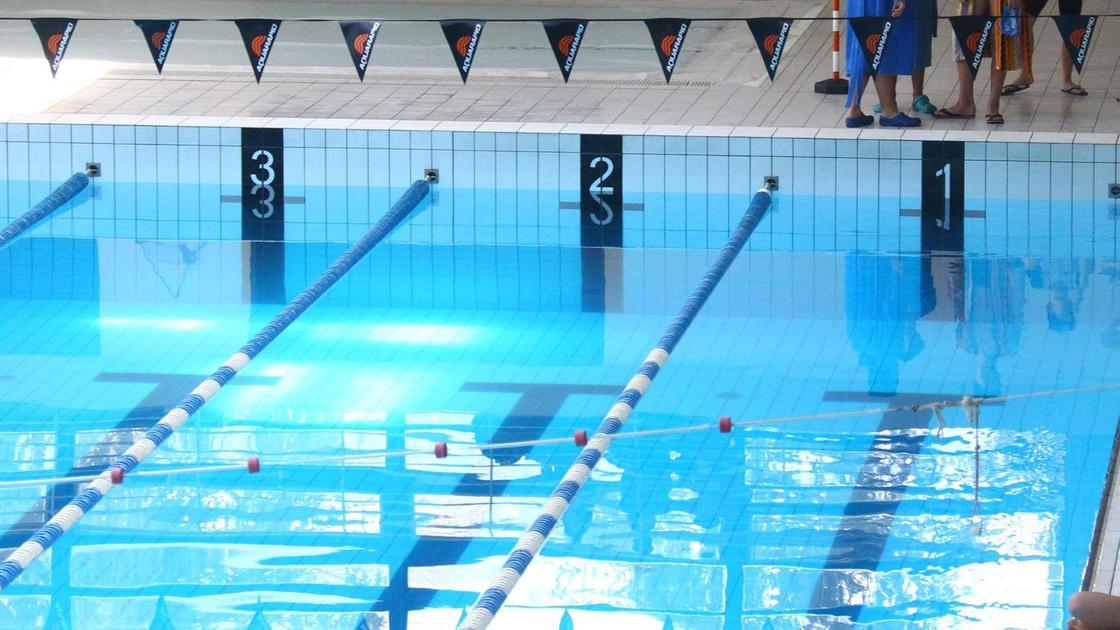 Il futuro della piscina in Consiglio: "Quando il bando per la gestione?"