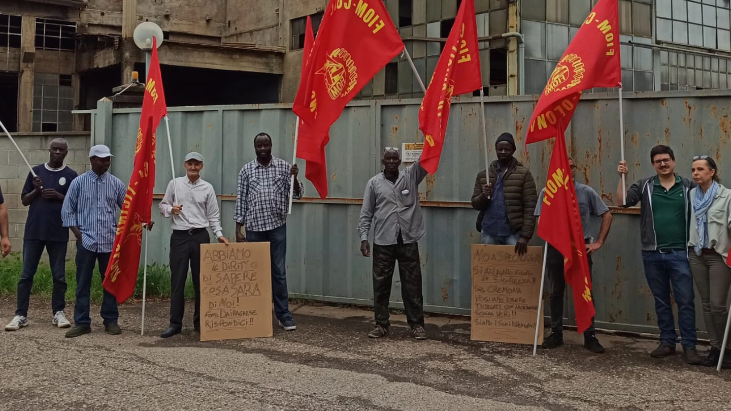 Dairago, i lavoratori continuano lo sciopero davanti ai cancelli. La Fiom Cgil: "Sembra ormai certa la chiusura o la cessione dell’attività"