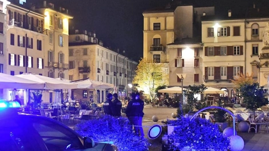 Volante intervenuta in piazza Volta