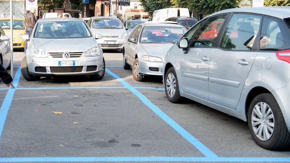 Parcheggi a pagamento strisce blu