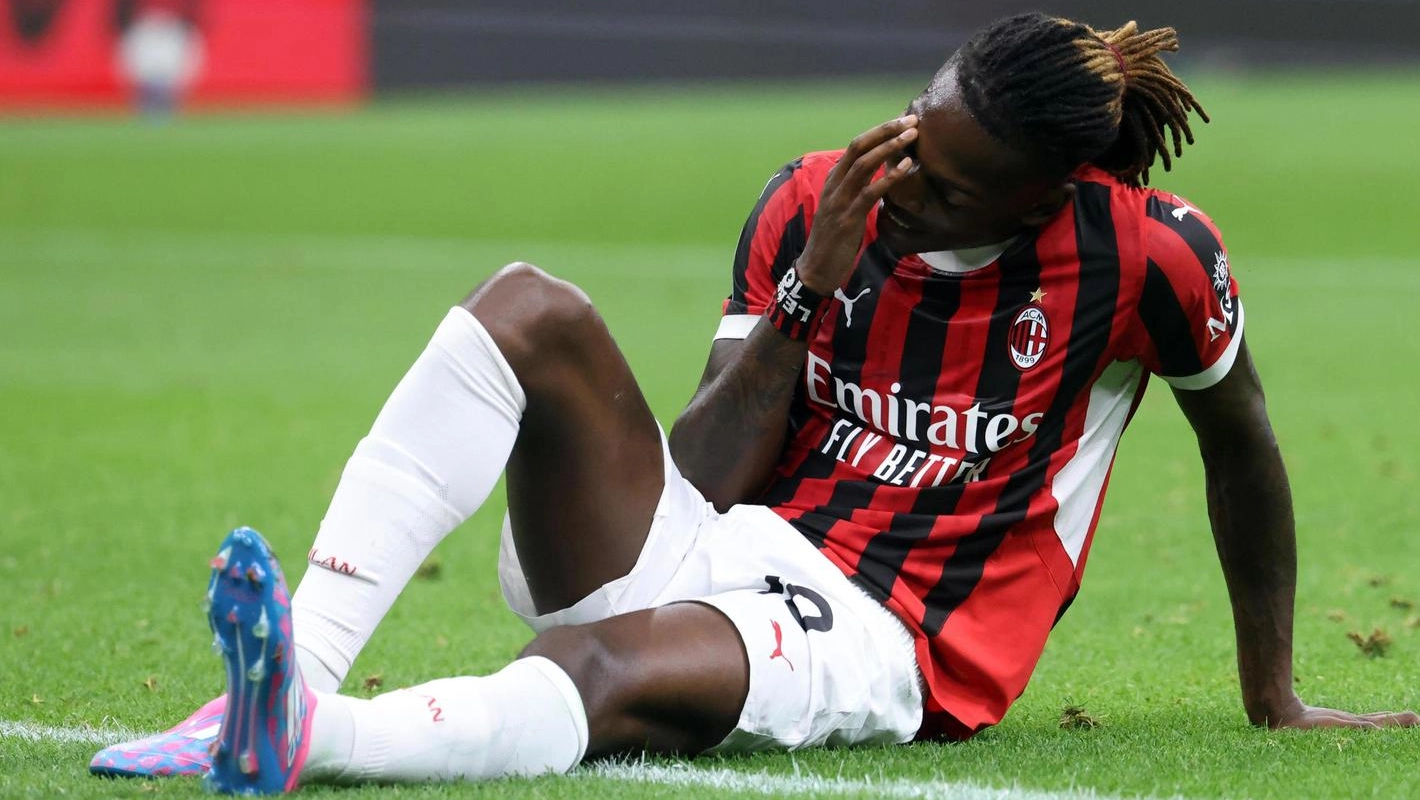 Rafael Leao non si muove dal Milan: respinte le avances del Barcellona