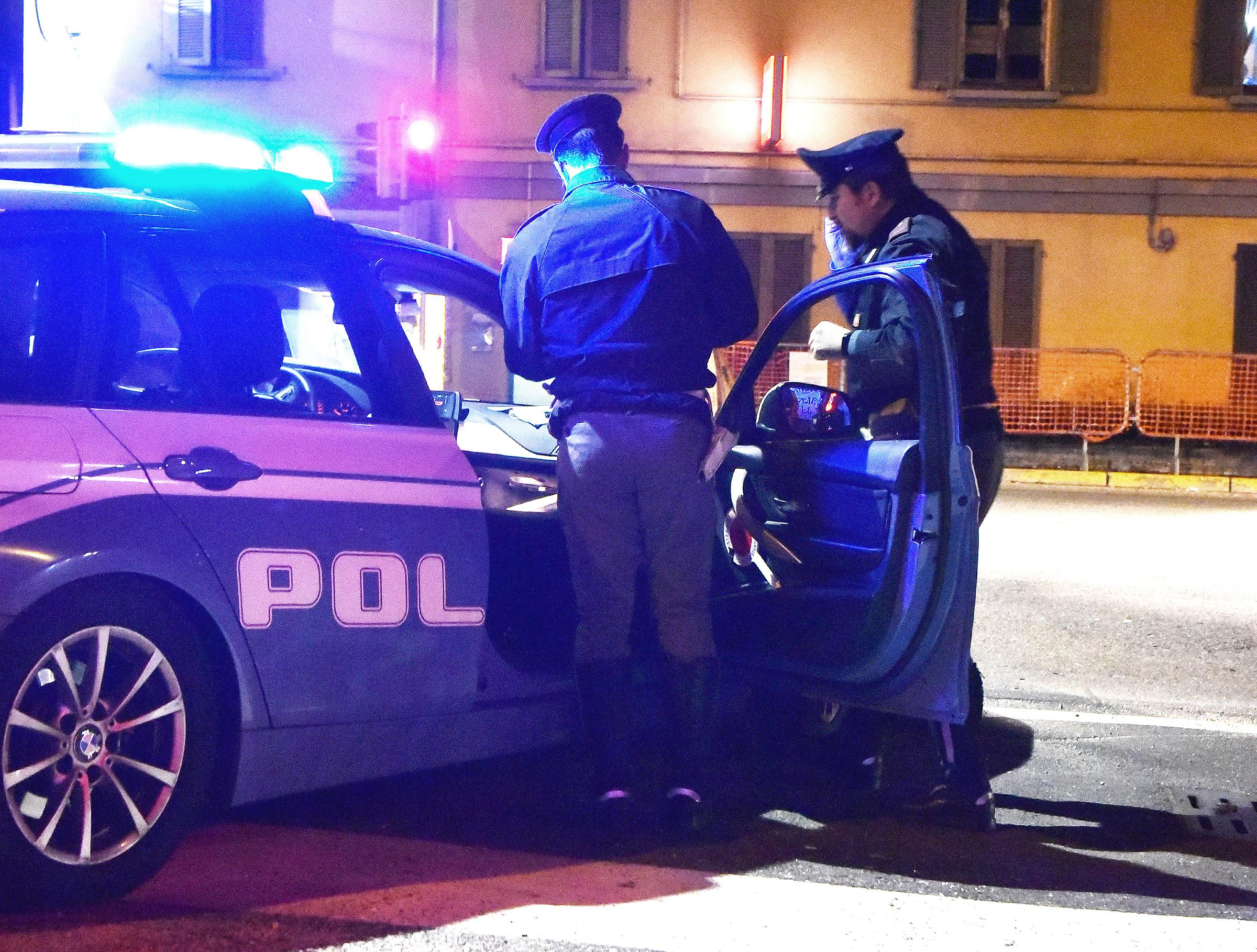 Como, sorpreso nel cuore della notte a bordo di un’auto rubata: cinquantenne in carcere