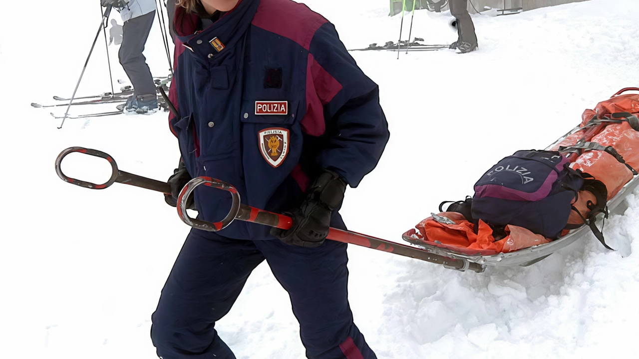 Sei distaccamenti di poliziotti-sciatori, uno in più rispetto all’inverno scorso, nelle località di Aprica, Bormio, Chiesa in Valmalenco, Madesimo, Livigno...