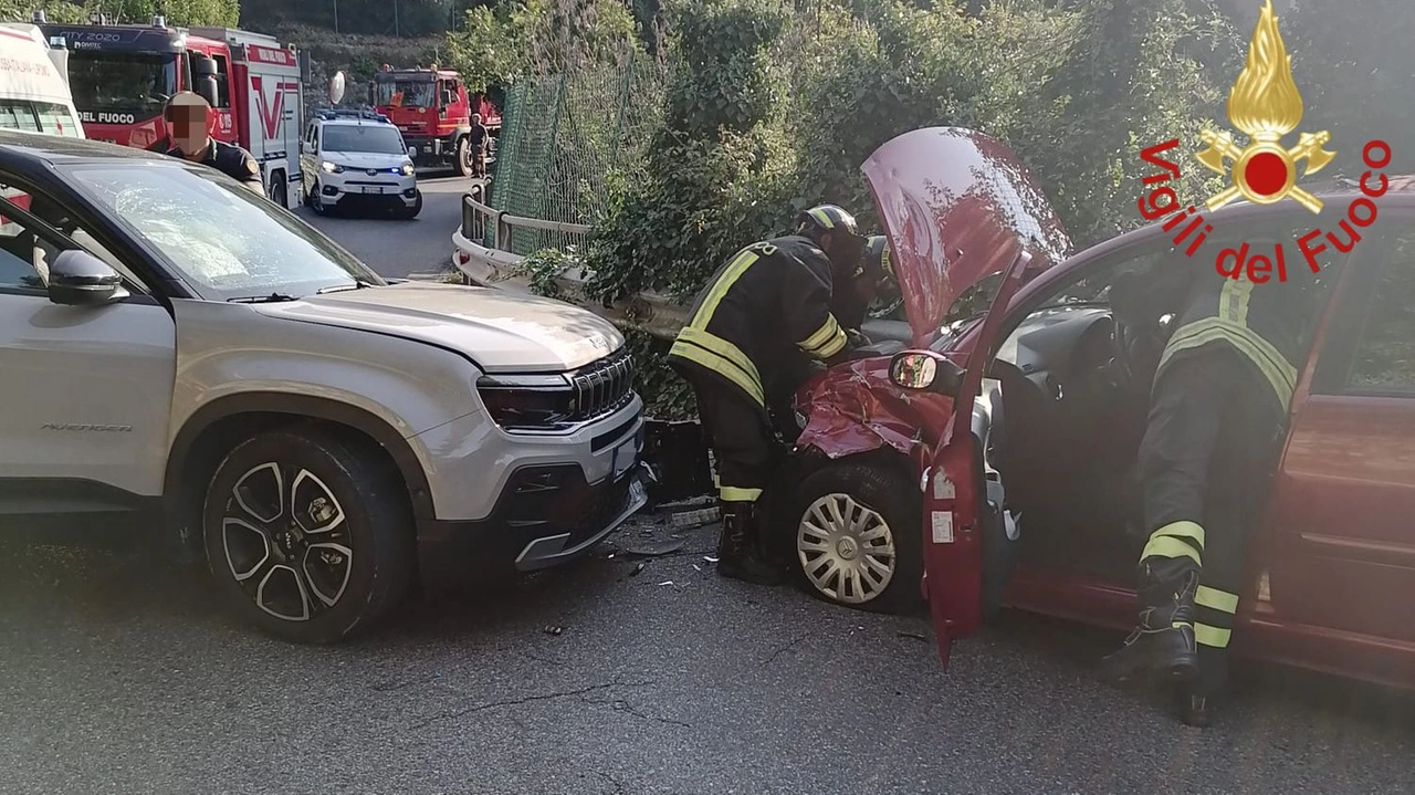 Incidente tra due auto a Tavernerio, nel Comasco