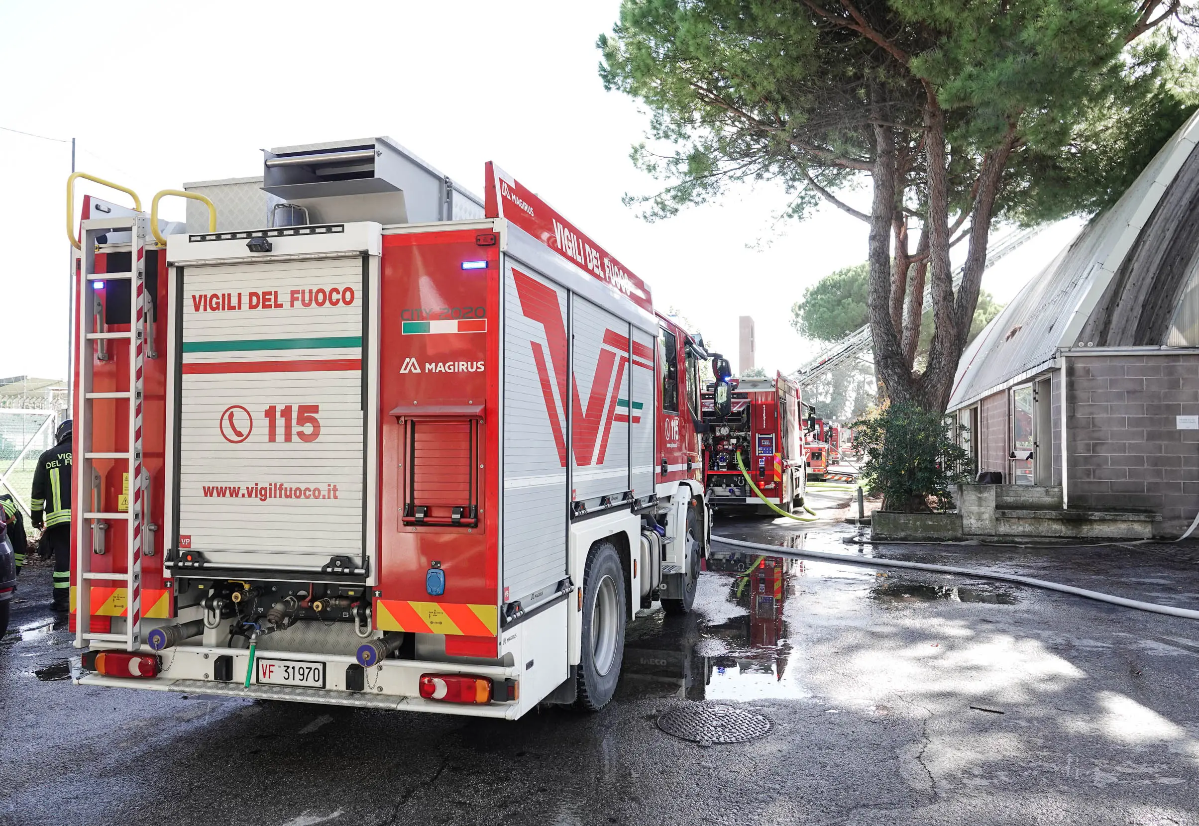 Incendio in una fabbrica d’acciaio a Morimondo