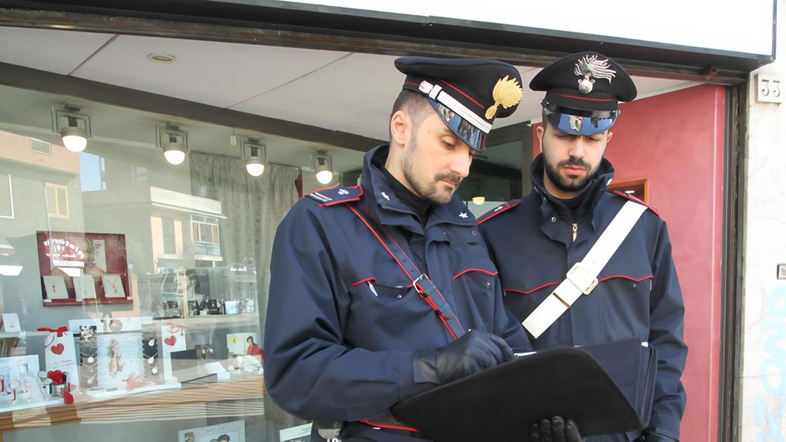 Rapina in gioielleria. Legata la titolare