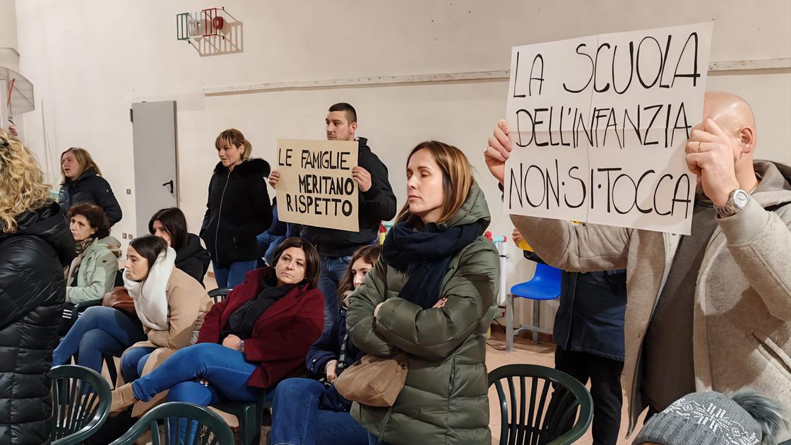 Materna appesa a un filo. Una lettera al prefetto: apra un tavolo per l’intesa