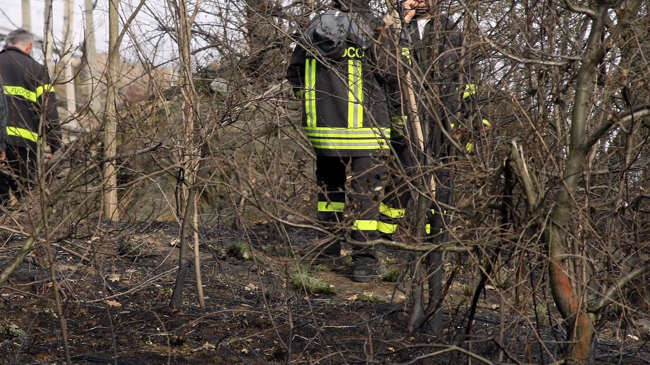 Un intervento dei vigili del fuoco L’uomo è stato bloccato a Castello dell’Acqua