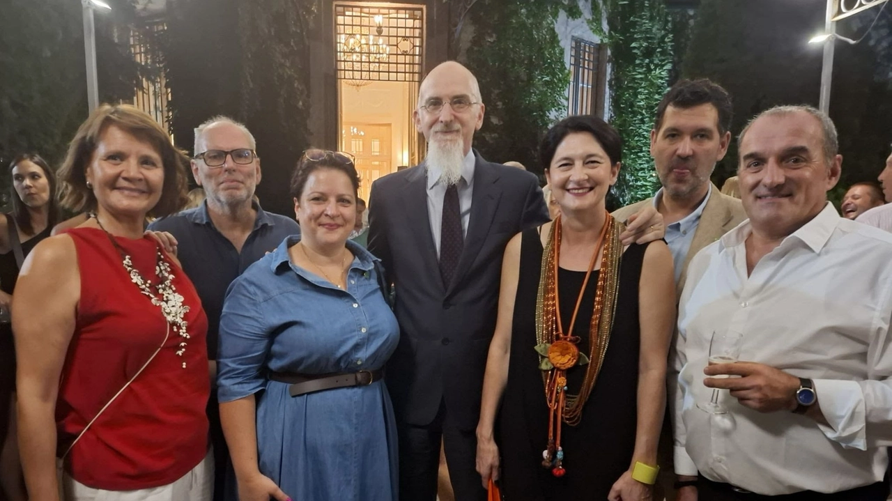 Nella foto da sinistra: Elisabetta Cozzi, il marito Marco Cuppini, Natasha Grom di Fiva