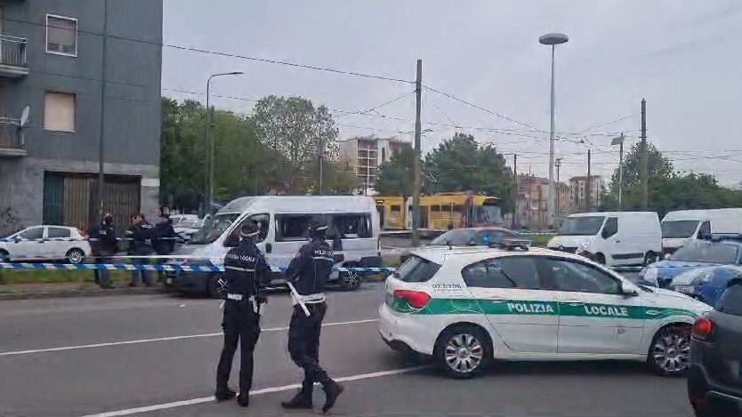 Via Varsavia, la polizia locale sul luogo dell'omicidio