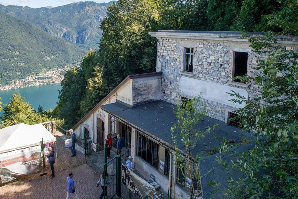 La stazione-funicolare di Lanzo d'Intelvi (Como)