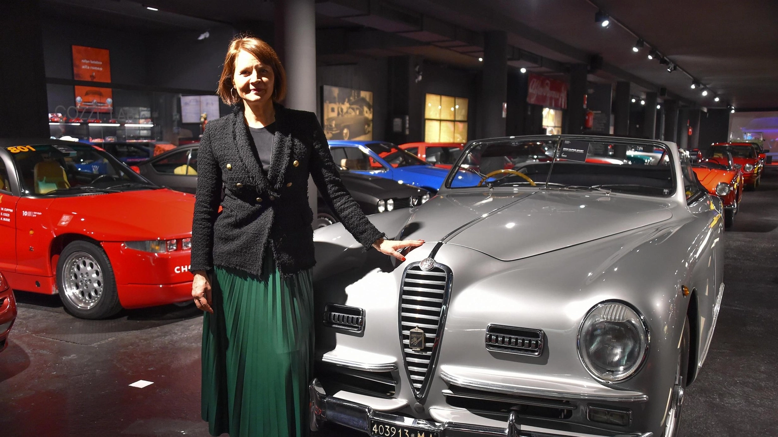 A Legnano, Elisabetta Cozzi presenta il progetto "Woman in Power" al Museo Fratelli Cozzi, promuovendo una comunicazione non stereotipata nel mondo dei motori. Azioni concrete per contrastare gli stereotipi di genere.
