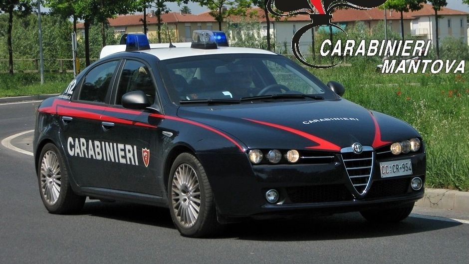 Una gazzella dei carabinieri di Mantova